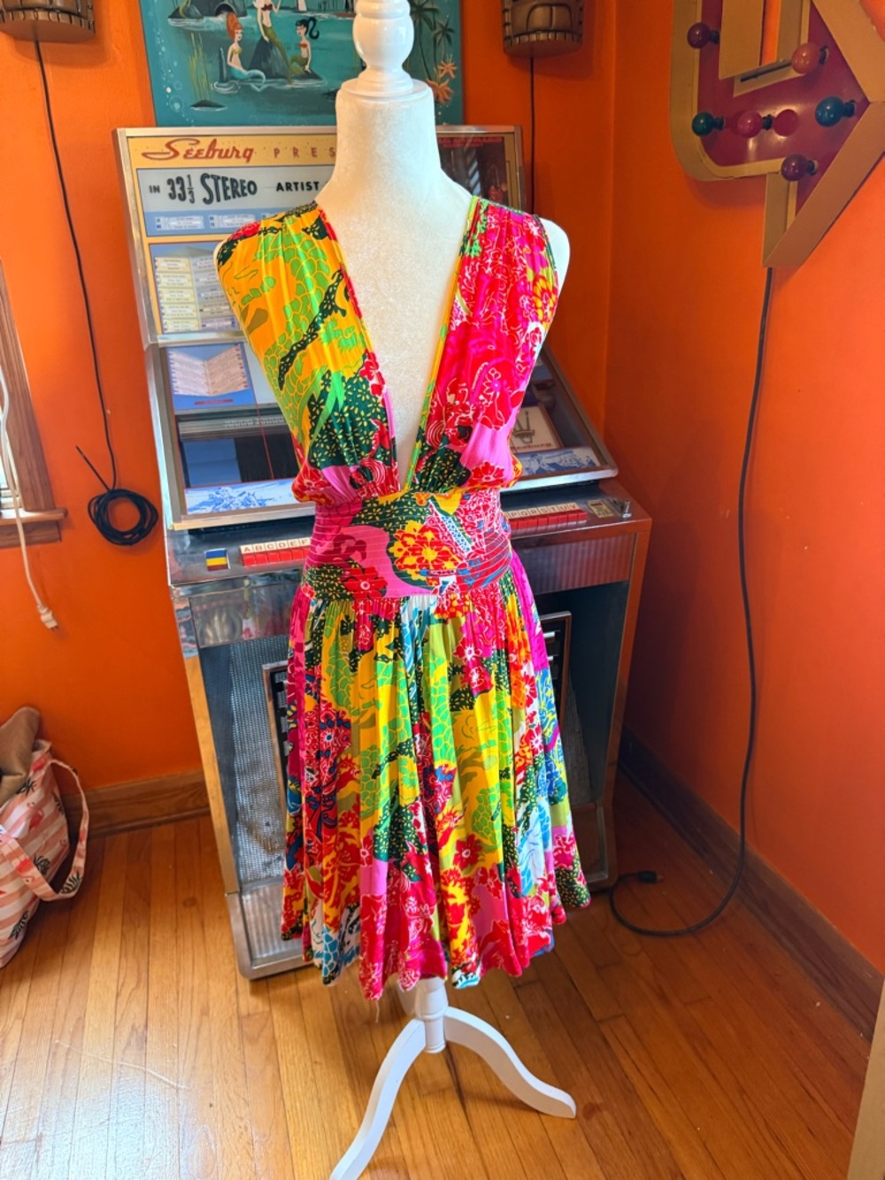 Trashy Diva deep cut Psychadelic Dragons Dress. Size 18